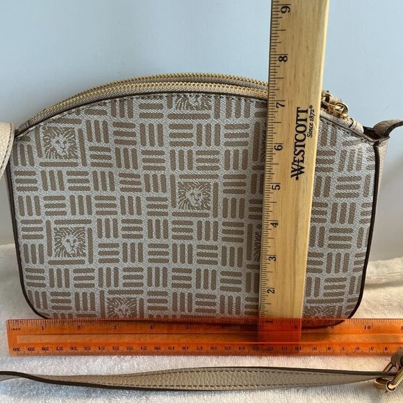 Anne Klein Dome Crossbody with 3 main POCKETS & 1 front pocket  Hands Free - Picture 3 of 14